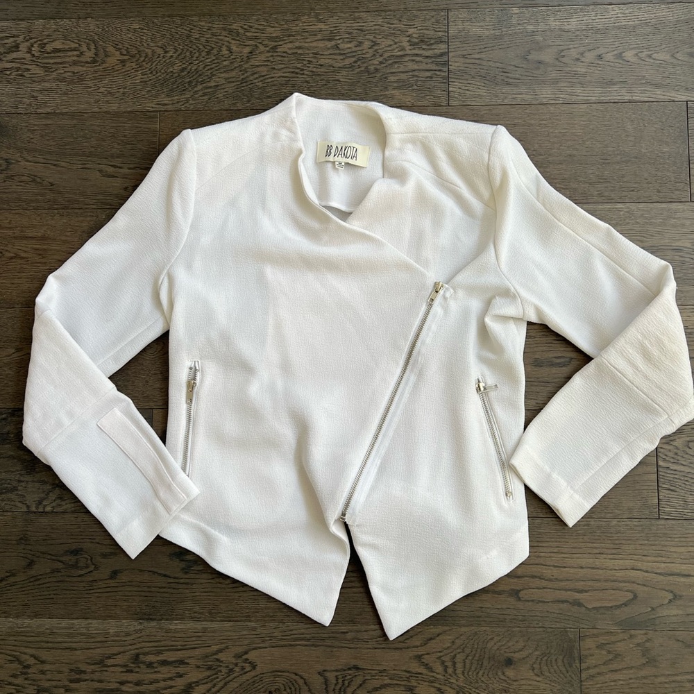 CLOSEOUT! BB Dakota White Stretch Moto Jacket
